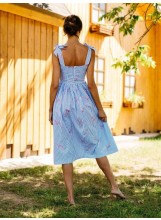  Gestreiftes Sommerkleid