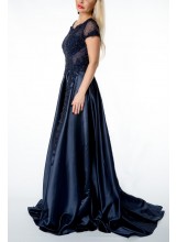 Abendkleid mit Strass-Steinen